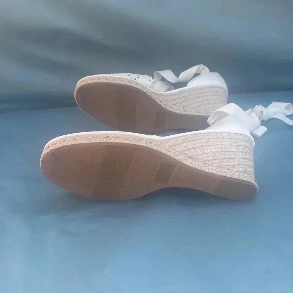 NWOT Veronica Beard Women 11 Soleil Sandal Espadrille White Eyelet Wedge *defect